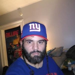 Meet your Posher, Levi